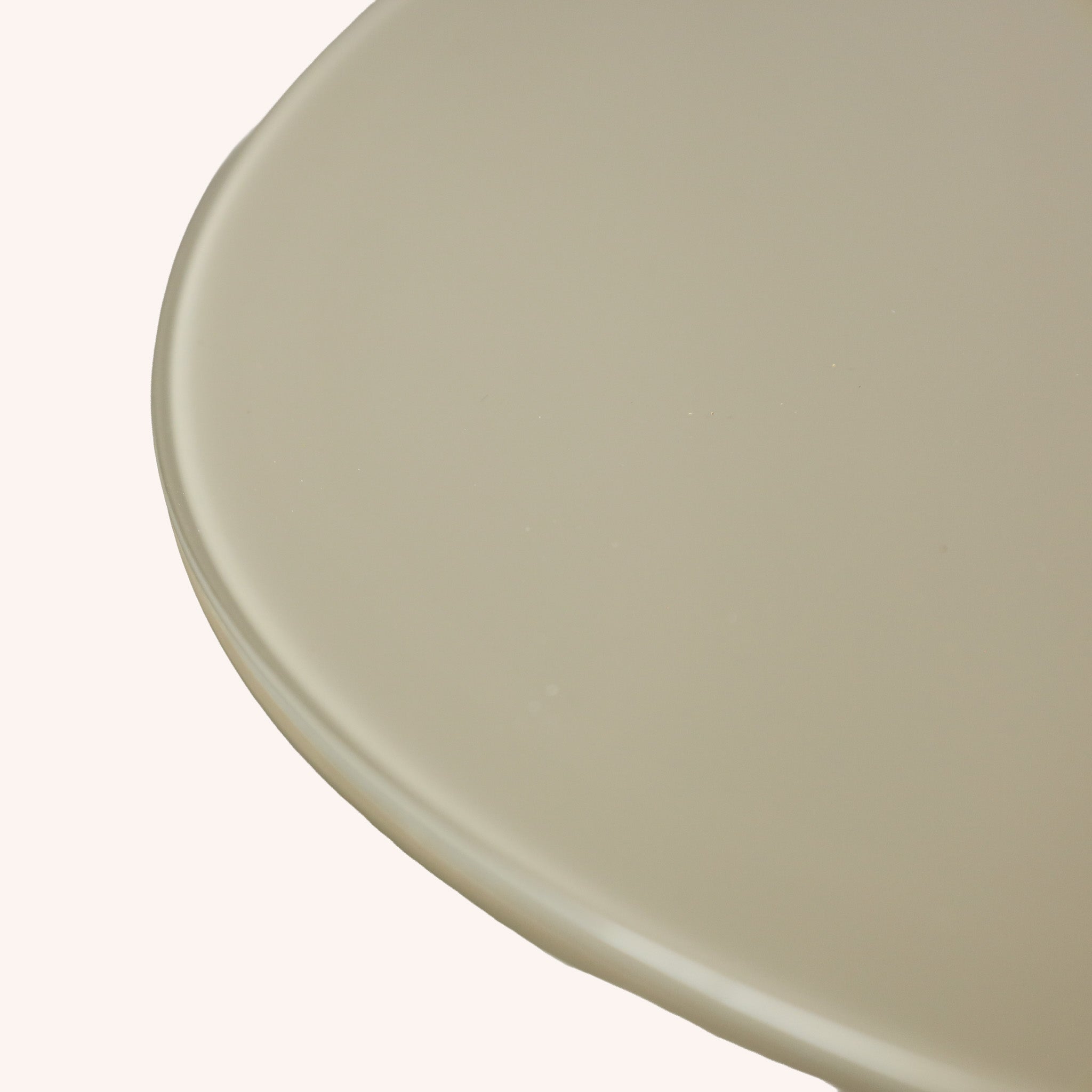 Mesa de Comedor Ovalada Verona - TONO TAUPE