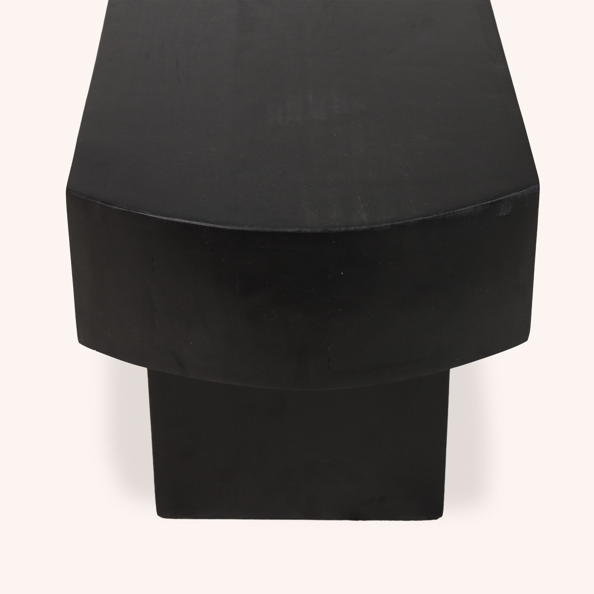 Bench Lal - NEGRO