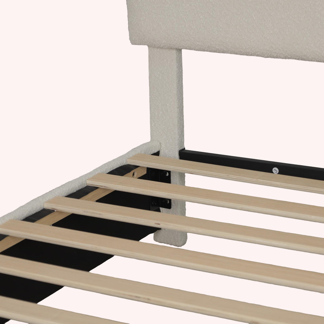 Cama Queen Bensu - CREMA
